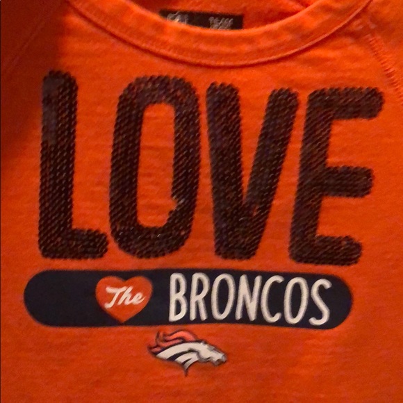 Denver Broncos Girls Sweatshirt Size 7/8 - Picture 2 of 2